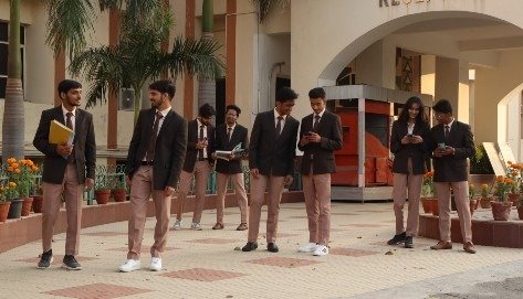 Best BPT colleges in Noida