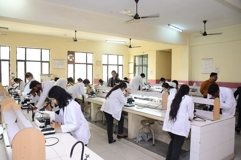 Affordable BPT Colleges in Noida Uttar Pradesh