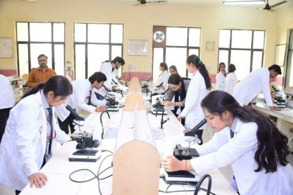 Physiotherapy colleges in Greater Noida
